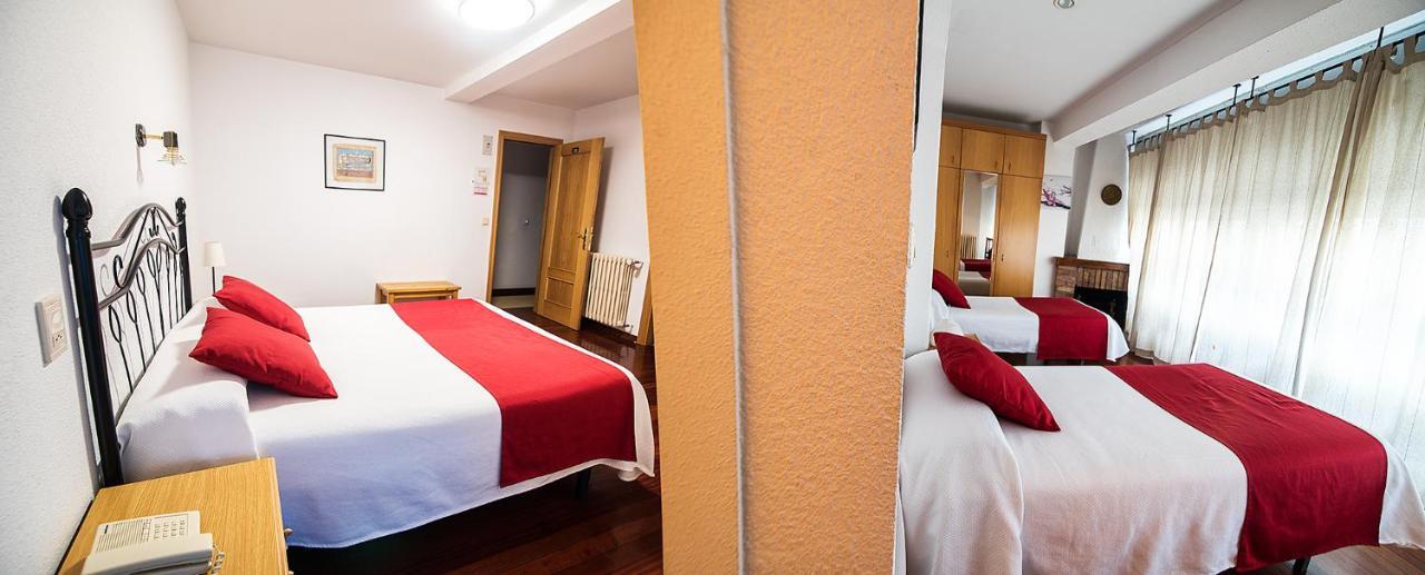Hotel La Rambla Biescas  Exterior photo