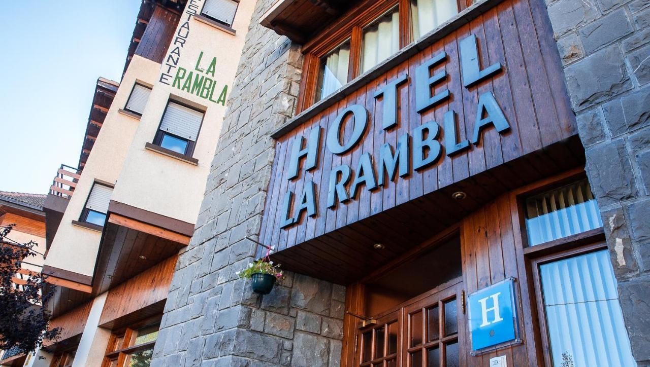 Hotel La Rambla Biescas  Exterior photo
